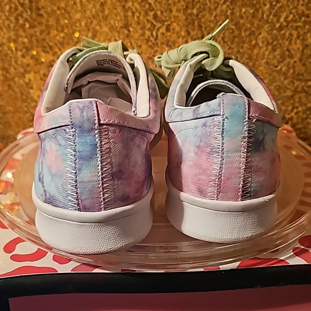Y sz 9 M RAMPAGE Holly Tie-Dye Low Top Sneakers - Tennis Shoes